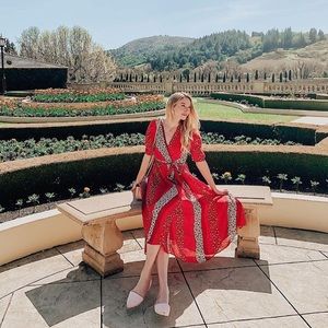 NWOT H&M V-neck Chiffon Dress